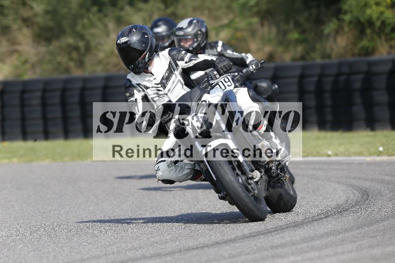 /45 10.08.2025 Plüss Moto Sport ADR/Einsteiger/532